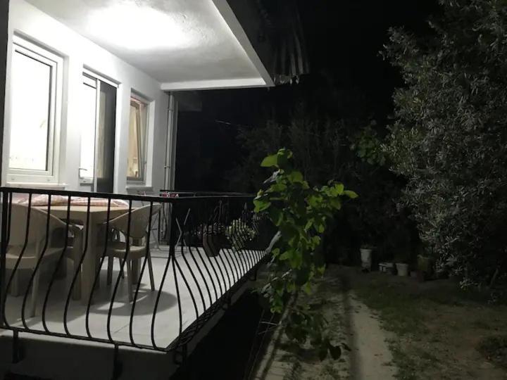 帕莫卡莱White House Tam Donanimli Bahceli Bueyuek Ev公寓 外观 照片